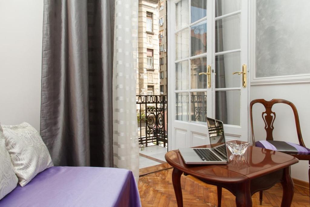 City Center Apartment With Balcony Belgrad Exterior foto